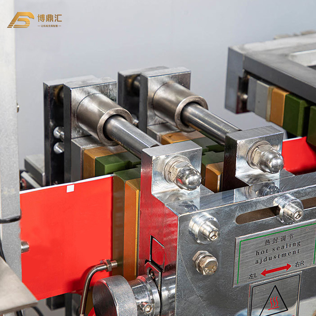 Single Alcohol Sanitary Wet Wipes Pad Tissue Packaging Machine Automatic