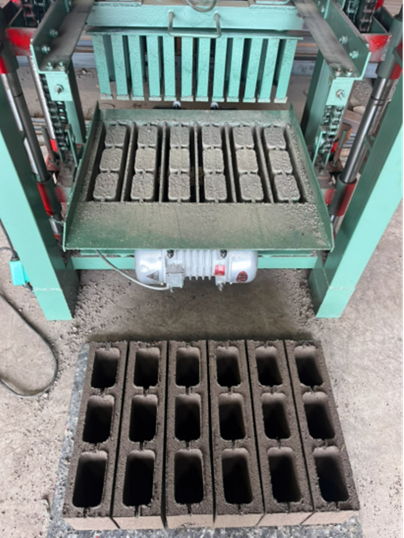 Fully-Automatic Hydraulic Pressure Hopper Type Mold Hollow Block Concrete Brick Making Machinery