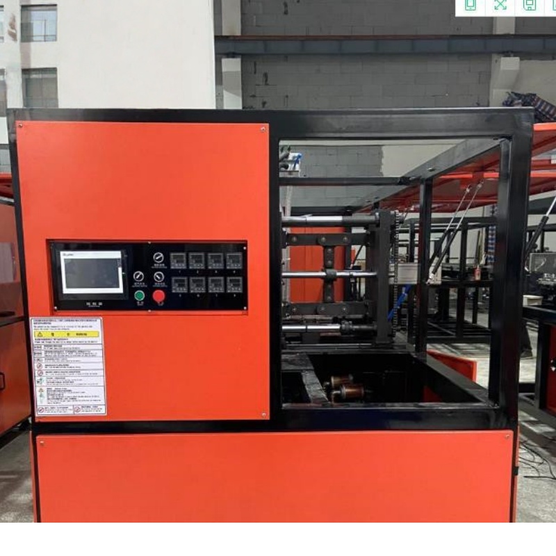 Semi-automatic beverage milk medicinal liquid bottle blow modling machine 