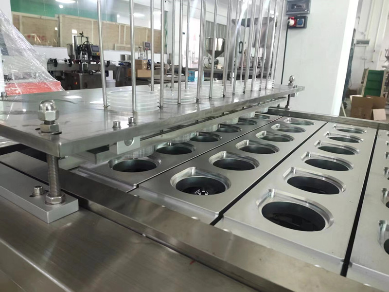 Automatic Liquid Plastic Paper Cup Filling Sealing Machine for Water Yogurt Drink Honey Jelly 