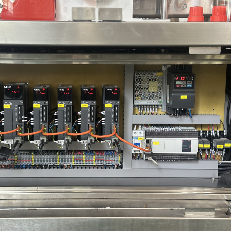 Fully Automatic Single-Head Tracking Motor Servo Following Screw Capping Machine for Plastic Detergent Bottles 