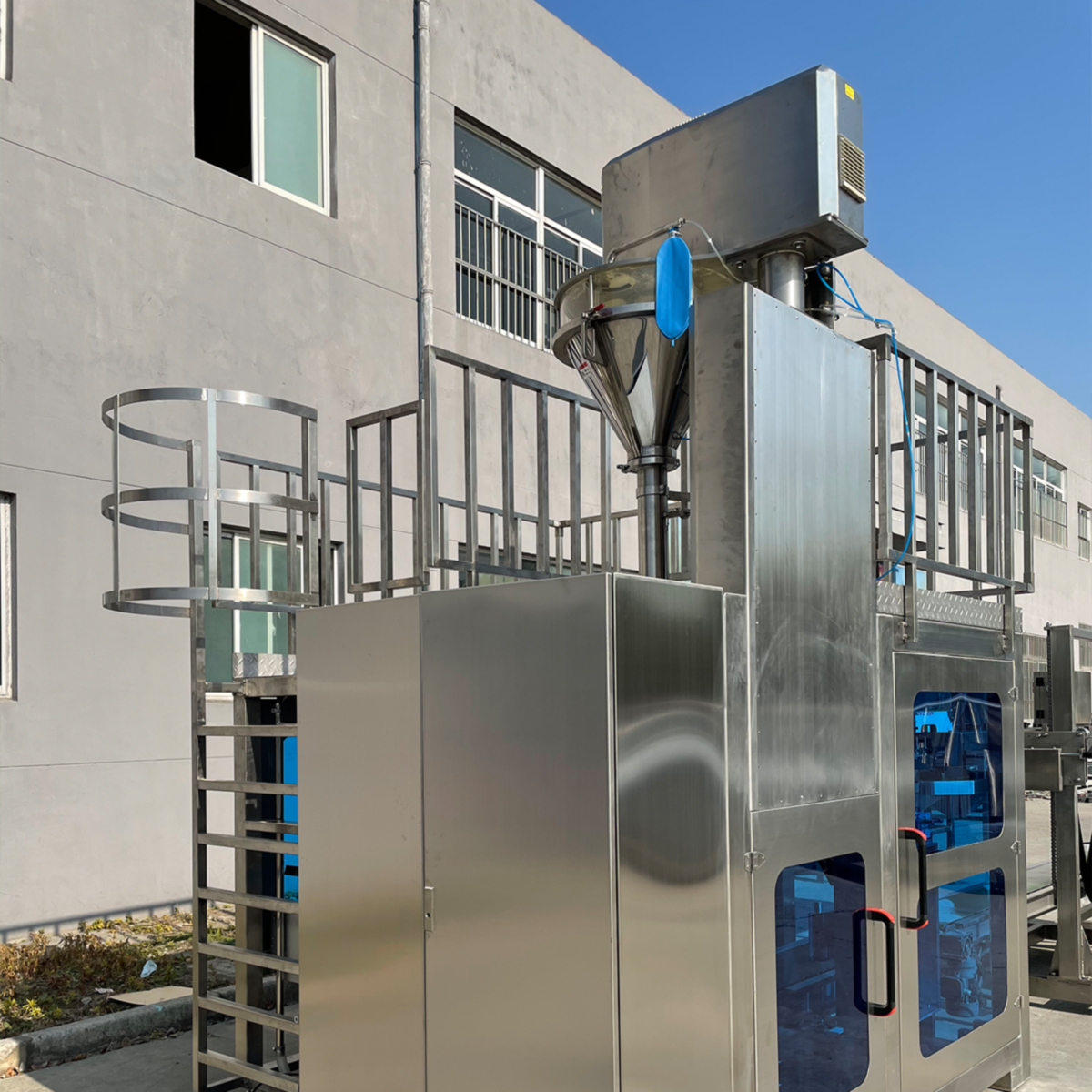 Fully automatic lifting single-station packaging machine DC-S25-CJ