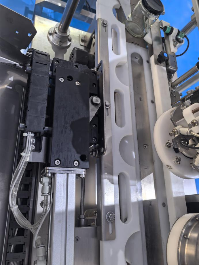 df6318d5-9b3d-4119-b6ea-92add9eeff86