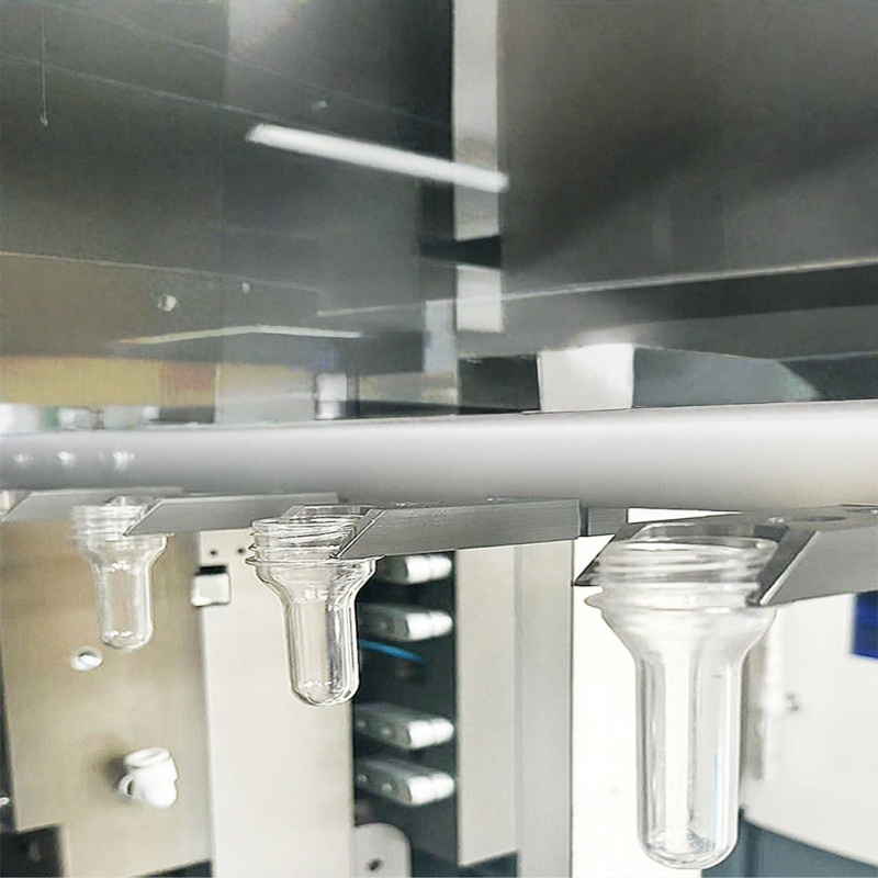 Beverage glass water plastic bottle blowing machine 